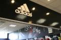 Bels� plasztikus megold�sok / Sever center - Adidas logo plasztikus bet�kkel I. (2009-01-01)